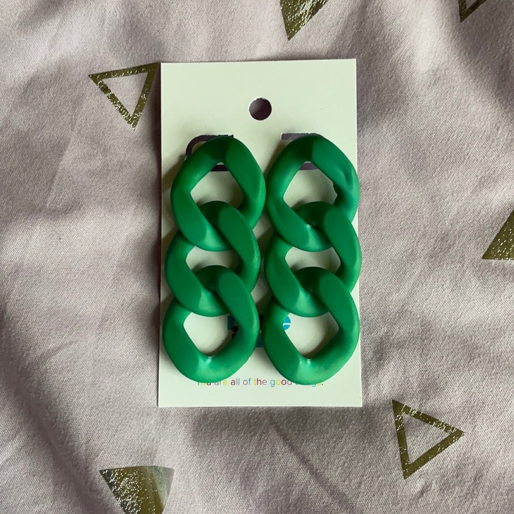 Rozie June Green Chain-Link Earrings